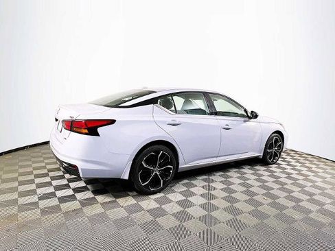 Certified 2025 Nissan Altima 2.5 SR image 2