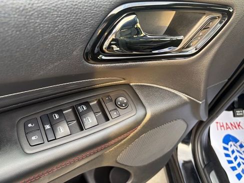 Used 2025 Dodge Durango GT image 11