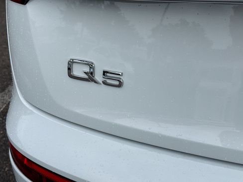 Used 2021 Audi Q5 Premium Plus w/ Premium Plus Package image 11