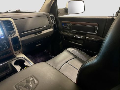 Used 2018 RAM 2500 Laramie w/ Snow Chief Group image 27