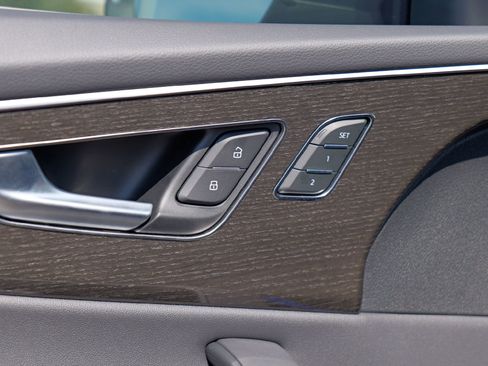 New 2026 Audi Q8 Premium Plus image 26