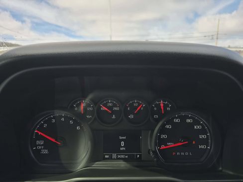 Used 2020 Chevrolet Silverado 1500 Custom w/ Custom Value Package image 20