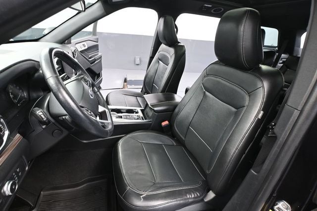 Used 2020 Ford Explorer Limited AWD/4WD image 19