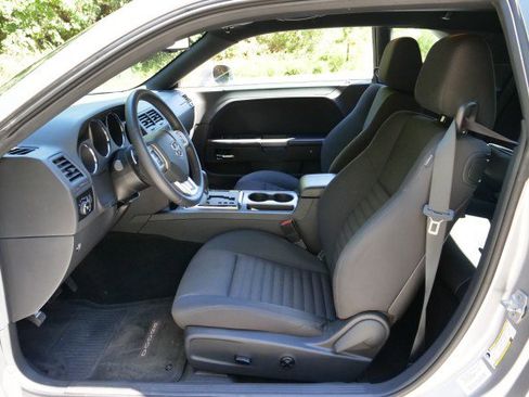 Used 2014 Dodge Challenger R/T w/ Blacktop Package image 21