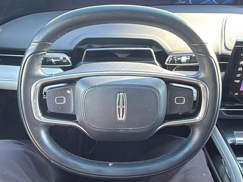 Used 2024 Lincoln Nautilus Reserve w/ Equipment Group 202A image 12