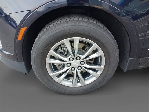 Used 2021 Cadillac XT5 Premium Luxury image 14