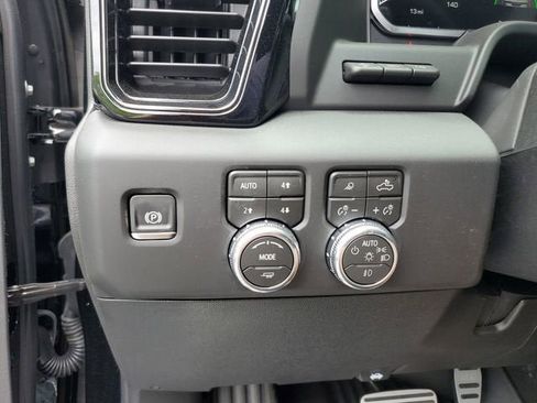 New 2026 GMC Sierra 2500 AT4 w/ Technology Package AWD/4WD image 33
