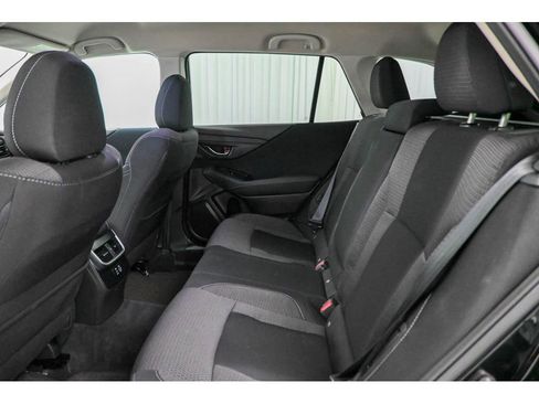 Used 2023 Subaru Outback Premium image 19