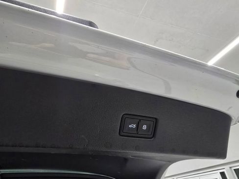 Used 2022 Audi S7 Prestige w/ Prestige Package image 41