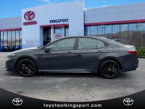 Certified 2025 Toyota Camry SE image 2