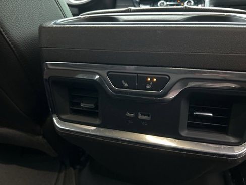 Used 2023 GMC Sierra 1500 Denali image 13