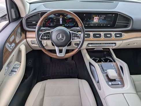 Used 2022 Mercedes-Benz GLS 450 4MATIC image 20