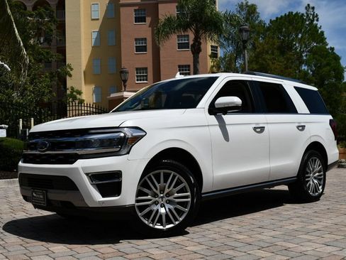 Used 2022 Ford Expedition Limited AWD/4WD image 24