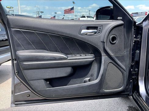 Used 2015 Dodge Charger SXT w/ AWD Plus Group image 24