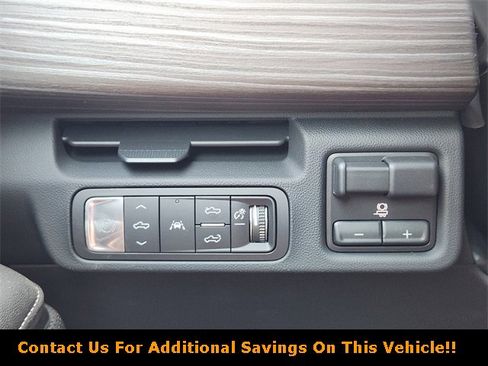 New 2024 GMC Sierra EV Denali image 17