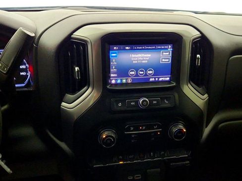 Used 2021 Chevrolet Silverado 1500 Custom AWD/4WD image 17