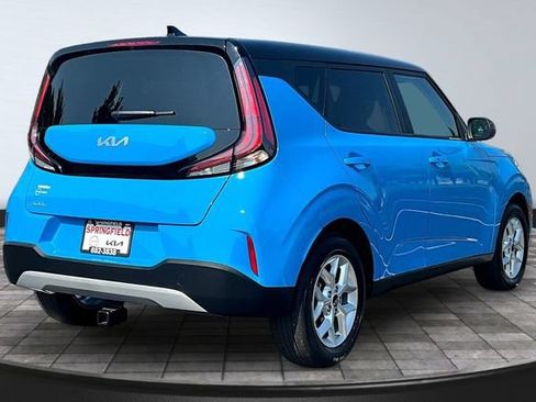 Certified 2025 Kia Soul S FWD image 6