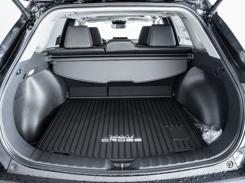 New 2026 Toyota Corolla Cross XLE image 8