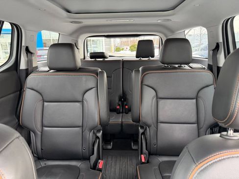 Used 2023 GMC Acadia AT4 w/ Technology Package image 14