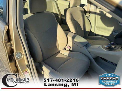 Used 2011 Toyota Prius One image 18