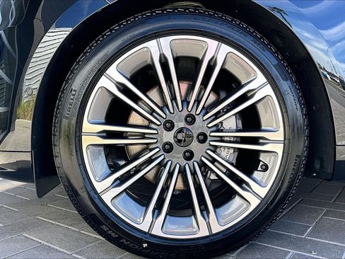 New 2026 Land Rover Range Rover Sport Dynamic SE image 12