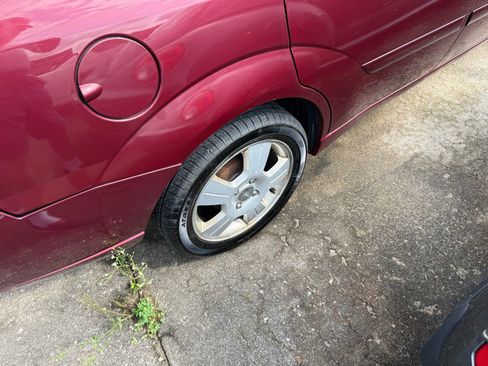 Used 2006 Ford Focus SES image 9