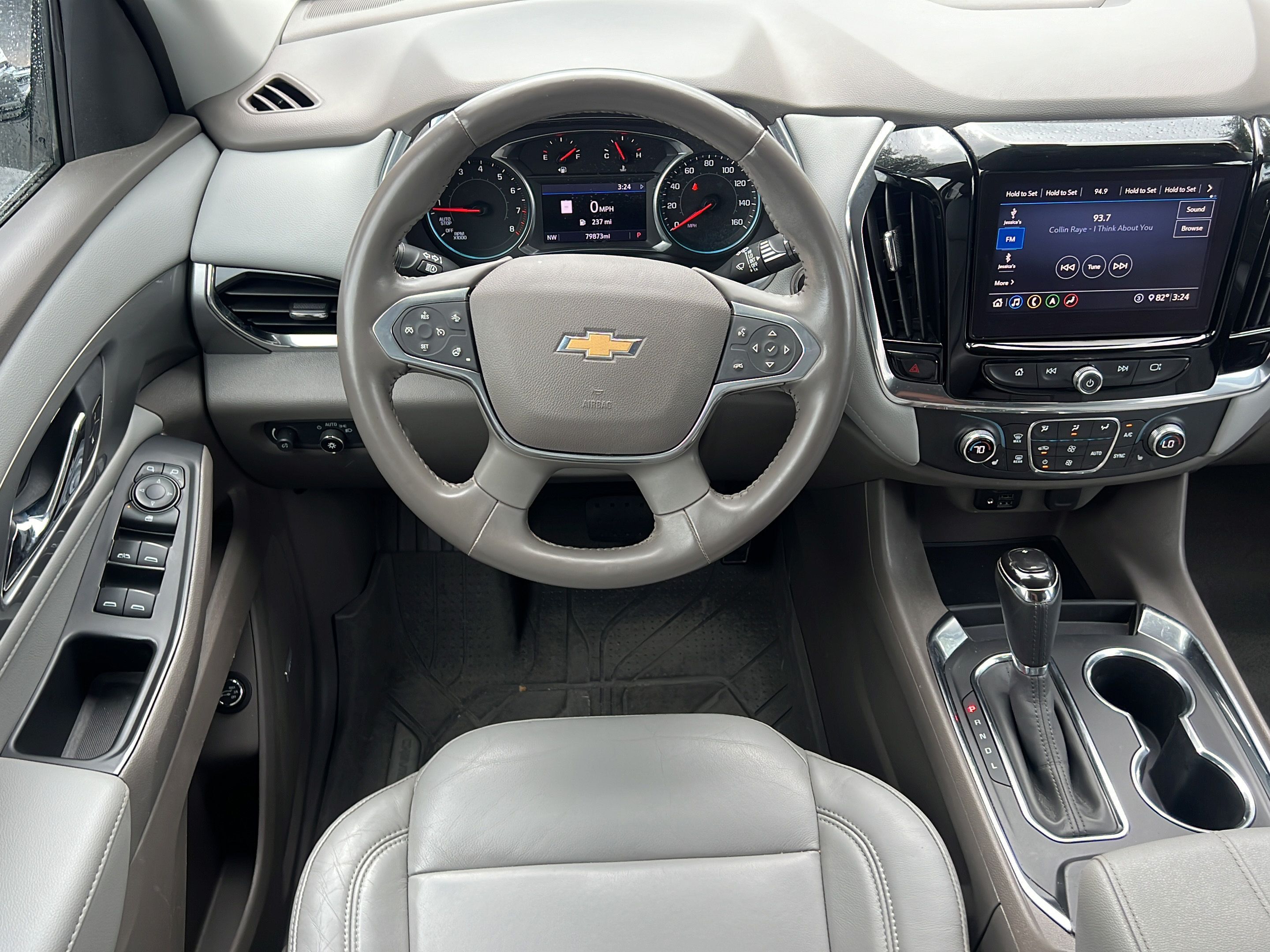 Used 2020 Chevrolet Traverse LT w/ LT Premium Package FWD image 10