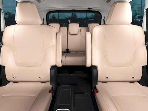 New 2026 INFINITI QX80 Pure image 8