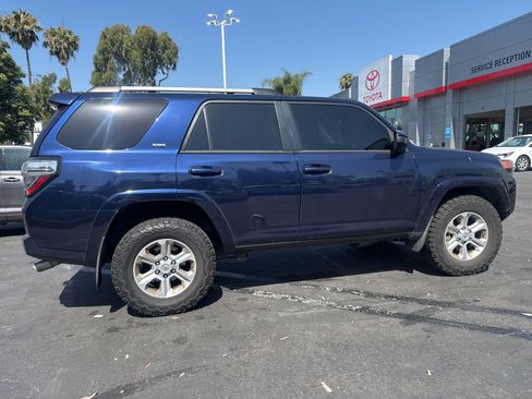 Used 2020 Toyota 4Runner SR5 RWD image 6