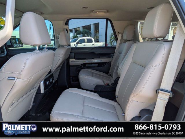 Used 2024 Ford Expedition XLT RWD image 14