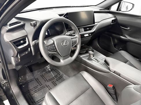 New 2025 Lexus UX 300h AWD image 5