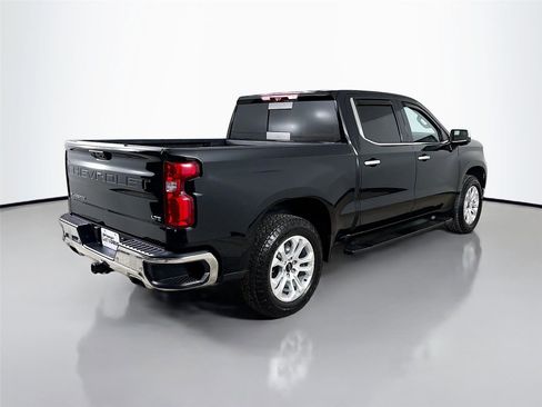 Used 2023 Chevrolet Silverado 1500 LTZ w/ LTZ Premium Package AWD/4WD image 9