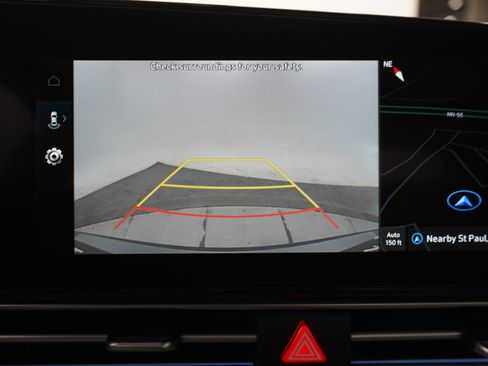 Used 2026 Hyundai Elantra Limited FWD image 27