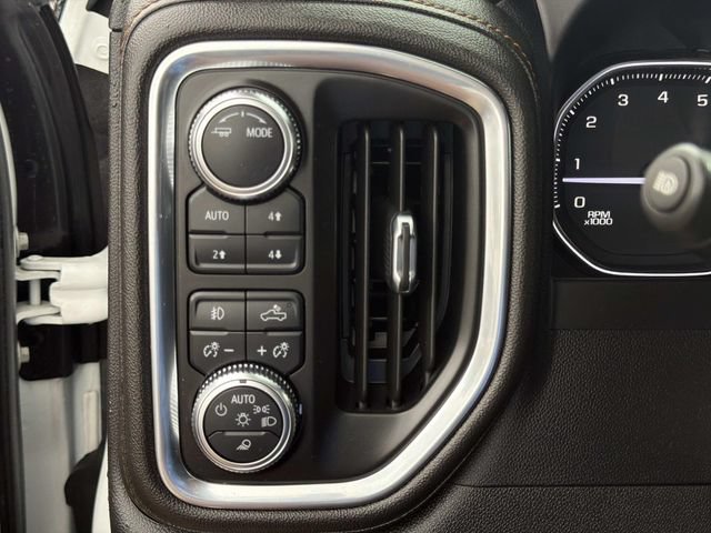 Used 2022 GMC Sierra 2500 AT4 w/ AT4 Preferred Package AWD/4WD image 26