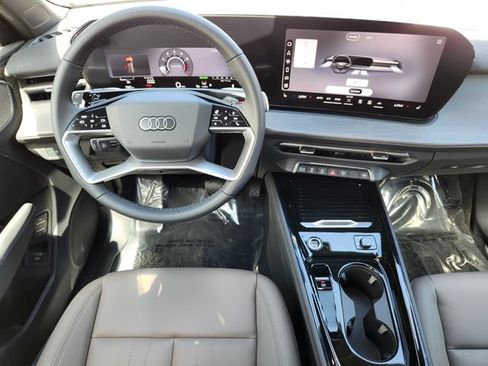 New 2026 Audi Q3 quattro 2.0T AWD/4WD image 25