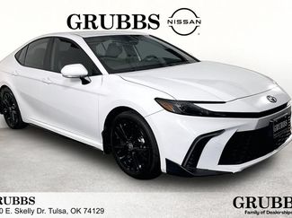 Used 2025 Toyota Camry SE w/ Multimedia Upgrade Package FWD video 1