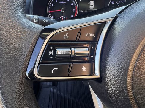 Used 2023 Kia Forte LXS image 14