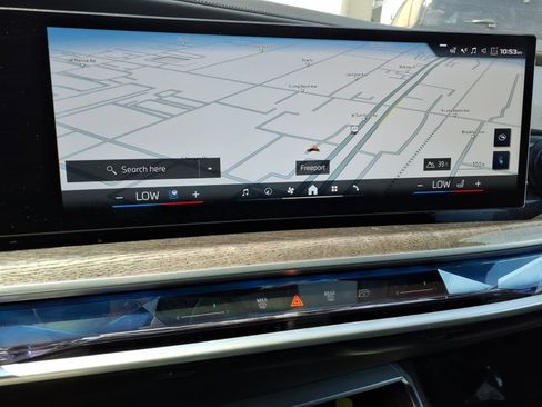 Used 2024 BMW i7 M70 w/ Executive Package AWD/4WD image 36