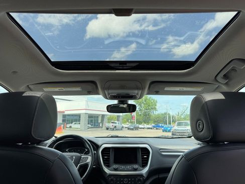 Used 2018 GMC Acadia SLT AWD/4WD image 23