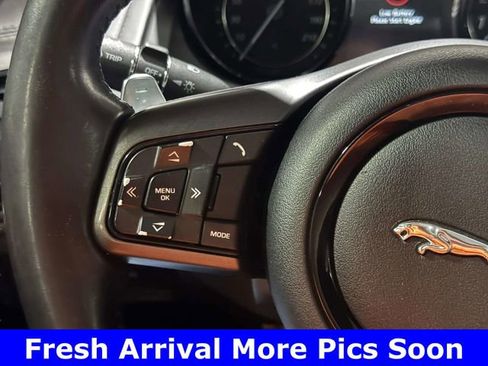 Used 2016 Jaguar F-TYPE R image 12