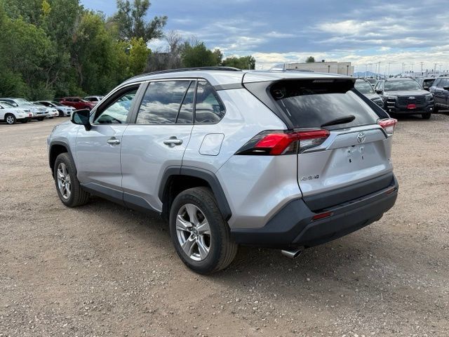 Used 2024 Toyota RAV4 XLE AWD/4WD image 3