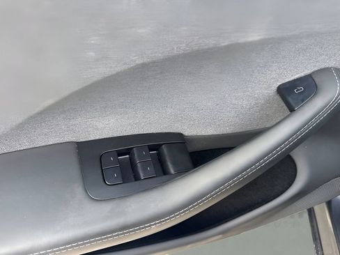 Used 2025 Tesla Model 3 Long Range RWD image 23
