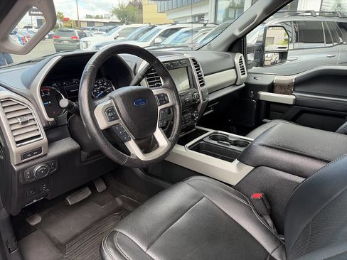 Used 2017 Ford F350 Lariat w/ Lariat Ultimate Package AWD/4WD image 29
