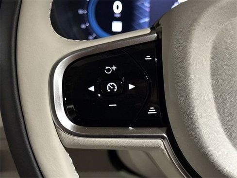 New 2025 Volvo XC60 B5 Ultra w/ Protection Package Premier image 10