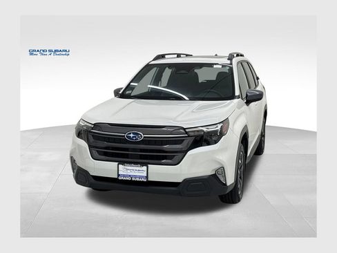 Used 2026 Subaru Forester Premium AWD/4WD image 1