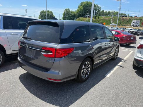 Used 2023 Honda Odyssey EX-L image 4