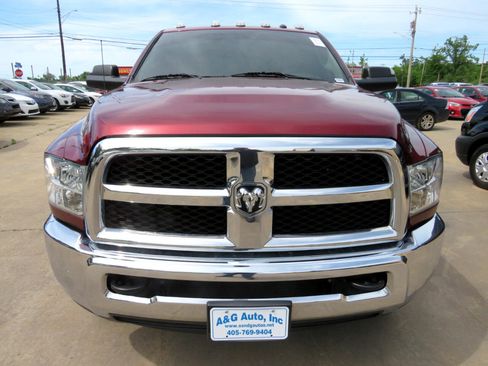Used 2018 RAM 3500 Tradesman w/ Chrome Appearance Group image 2