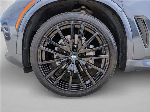 Used 2022 BMW X5 sDrive40i w/ M Sport Package image 25