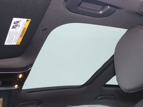 Used 2026 Mercedes-Benz C 300 Sedan image 14