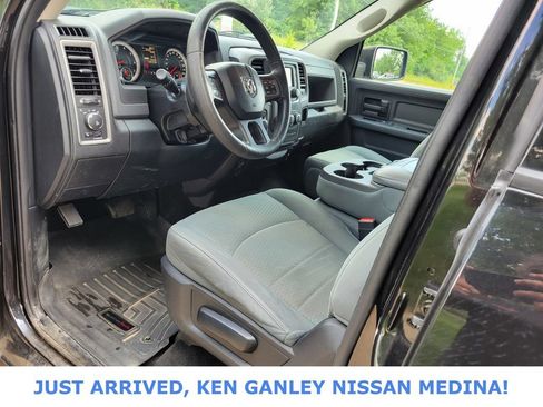 Used 2015 RAM 1500 Express AWD/4WD image 10